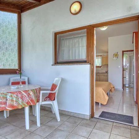 Apartmets Slavica 1644 Banjole